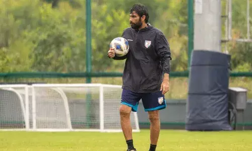 സുനിൽ ഛേത്രിയും സഹൽ അബ്ദുൽ സമദും പുറത്ത്; എ.എഫ്.സി ഏഷ്യൻ കപ്പ് യോഗ്യതാ മത്സരത്തിനുള്ള 23 അംഗ ഇന്ത്യൻ സാധ്യത ടീമിനെ പ്രഖ്യാപിച്ചു; ടീമിൽ ഇടം നേടി മൂന്ന് മലയാളികൾ