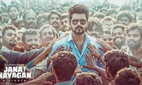 ജനങ്ങൾക്ക് നടുവിൽ സൂപ്പർ ഹീറോയെ പോലെ ദളപതി; വിജയ് യുടെ അവസാന ചിത്രമായ ജനനായകന്റെ റിലീസ് തിയതി പ്രഖ്യാപിച്ചു; വമ്പൻ ആവേശത്തിൽ ആരാധകർ