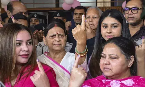 ബിഹാറില്‍ കഴിഞ്ഞ തെരഞ്ഞെടുപ്പില്‍ ആദ്യഘട്ട മണ്ഡലങ്ങളില്‍ മുന്‍തൂക്കം നേടിയത് മഹാസഖ്യം; ഇത്തവണ പോളിങ് 60 ശതമാനം കടന്നു; വിധിയെഴുത്ത് ആര്‍ക്ക് അനുകൂലം? സമഗ്ര വോട്ടര്‍പട്ടിക പരിഷ്‌കരണം ഫലം കാണുമോ? രണ്ടാം ഘട്ട വോട്ടെടുപ്പ് 11ന്; വോട്ടെണ്ണല്‍ 14ന്