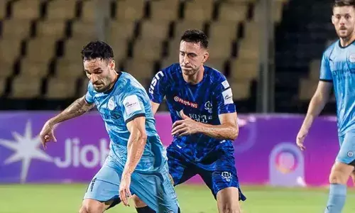 സമനില നേടിയാല്‍ സൂപ്പര്‍ കപ്പ് സെമി;  88-ാം മിനിറ്റിലെ സെല്‍ഫ് ഗോള്‍; ബ്ലാസ്റ്റേഴ്സ് പുറത്ത്;  മുംബൈ സെമിയില്‍