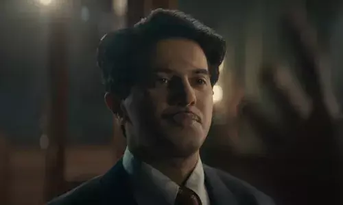 ദുൽഖർ സൽമാൻ ചിത്രത്തിന്റെ ട്രെയിലറിന് മികച്ച പ്രതികരണം; ഇതുവരെ കണ്ടത് 3 മില്യണിലധികം പേർ; അടുത്ത ബ്ലോക്ക് ബസ്റ്ററെന്ന് ആരാധകർ