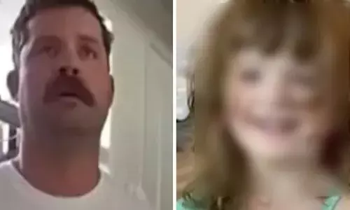 കൊടും ചൂടിൽ മകളെ കാറിൽ ലോക്ക് ചെയ്ത് മറന്നു; ജീവന് വേണ്ടി പിഞ്ചുകുഞ്ഞ് പിടഞ്ഞപ്പോൾ അച്ഛൻ മുറിയിൽ അശ്ലീല വീഡിയോ കണ്ടിരുന്ന് ക്രൂരത; കേസിൽ വിധി വരാനിരിക്കെ സംഭവിച്ചത് മറ്റൊന്ന്