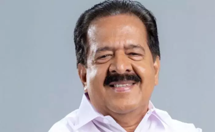 ചികിത്സ കിട്ടാതെ മരിച്ച വേണുവിന്റെ കുടുംബത്തിന് സഹായവുമായി രമേശ് ചെന്നിത്തല; 10 ലക്ഷം രൂപയുടെ ഇന്ഷുറന്സ് പരിരക്ഷ നല്കും ചികിത്സ കിട്ടാതെ മരിച്ച വേണുവിന്റെ കുടുംബത്തിന് സഹായവുമായി രമേശ് ചെന്നിത്തല; 10 ലക്ഷം രൂപയുടെ ഇന്ഷുറന്സ് പരിരക്ഷ നല്കും
