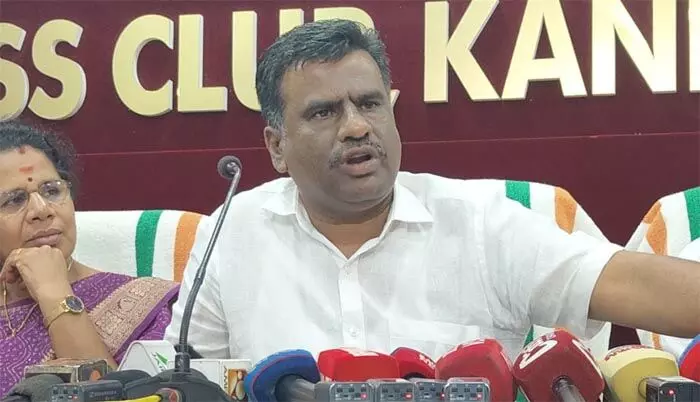 ഇനി മത്സരിക്കാനില്ല; വസ്തുതാപരമല്ലാത്ത ആരോപണങ്ങള്‍ ഉന്നയിച്ചു തന്നെ കള്ളനാക്കി ചിത്രീകരിച്ചു; കെ.കെ രാഗേഷിനെതിരെ നിയമ നടപടി സ്വീകരിക്കുമെന്ന് കണ്ണൂര്‍ കോര്‍പറേഷന്‍ മേയര്‍