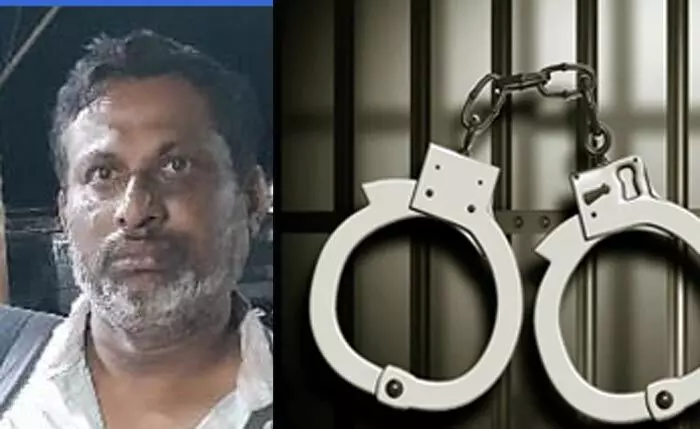 രാജേശ്വരി മഠത്തില് നിന്നും ചെമ്പു ഭണ്ഡാരവും പണവും വലംപിരി ശംഖും കവര്ന്ന മോഷ്ടാവ് പിടിയില്; ഹരീഷിനെ റിമാന്ഡ് ചെയ്ത രാജേശ്വരി മഠത്തില് നിന്നും ചെമ്പു ഭണ്ഡാരവും പണവും വലംപിരി ശംഖും കവര്ന്ന മോഷ്ടാവ് പിടിയില്; ഹരീഷിനെ റിമാന്ഡ് ചെയ്ത