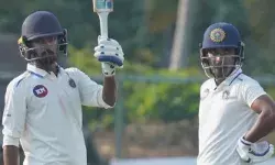 വെടിക്കെട്ട് അര്ധ സെഞ്ചുറിയുമായി രോഹന് കുന്നുമ്മല്; നിരാശപ്പെടുത്തി സച്ചിന് ബേബി; സൗരാഷ്ട്രയ്ക്ക് എതിരെ ഒന്നാം ഇന്നിംഗ്സ് ലീഡ് ലക്ഷ്യമിട്ട് കേരളം; ഒന്നാം ദിനം രണ്ട് വിക്കറ്റിന് 82 റണ്സ് എന്ന നിലയില് വെടിക്കെട്ട് അര്ധ സെഞ്ചുറിയുമായി രോഹന് കുന്നുമ്മല്; നിരാശപ്പെടുത്തി സച്ചിന് ബേബി; സൗരാഷ്ട്രയ്ക്ക് എതിരെ ഒന്നാം ഇന്നിംഗ്സ് ലീഡ് ലക്ഷ്യമിട്ട് കേരളം; ഒന്നാം ദിനം രണ്ട് വിക്കറ്റിന് 82 റണ്സ് എന്ന നിലയില്