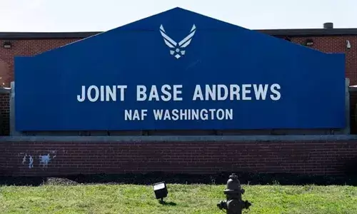 യുഎസ് സൈനിക താവളത്തില്‍ സംശയാസ്പദമായ നിലയില്‍ കണ്ടെത്തിയ പാക്കറ്റ് തുറന്നു; നിരവധി പേര്‍ക്ക് ശാരീരികാസ്വാസ്ഥ്യം