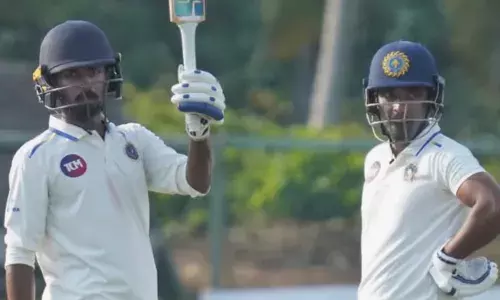 വെടിക്കെട്ട് അര്‍ധ സെഞ്ചുറിയുമായി രോഹന്‍ കുന്നുമ്മല്‍; നിരാശപ്പെടുത്തി സച്ചിന്‍ ബേബി; സൗരാഷ്ട്രയ്ക്ക് എതിരെ ഒന്നാം ഇന്നിംഗ്‌സ് ലീഡ് ലക്ഷ്യമിട്ട് കേരളം; ഒന്നാം ദിനം രണ്ട് വിക്കറ്റിന് 82 റണ്‍സ് എന്ന നിലയില്‍