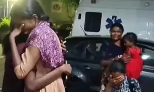 അട്ടപ്പാടിയില്‍ കളിക്കുന്നതിനിടെ വീടിന്റെ ഭിത്തി തകര്‍ന്ന് വീണു; സഹോദരങ്ങളായ കുട്ടികള്‍ക്ക് ദാരുണാന്ത്യം; ദുരന്തം  പാതിവഴിയില്‍ നിര്‍മാണം ഉപേക്ഷിച്ച വീടിന്റെ ഭിത്തി ഇടിഞ്ഞ് വീണ്