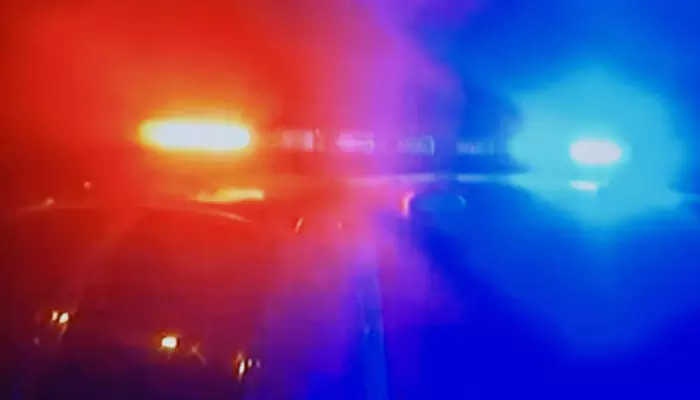 കുവൈറ്റിൽ താമസസ്ഥലത്ത് വെച്ച് പ്രവാസി ആത്മഹത്യക്ക് ശ്രമിച്ചു; കൈഞരമ്പുകൾ മുറിച്ച നിലയിൽ; ആശുപത്രിയിൽ പ്രവേശിപ്പിച്ചു; പിന്നിലെ കാരണം വ്യക്തമല്ല കുവൈറ്റിൽ താമസസ്ഥലത്ത് വെച്ച് പ്രവാസി ആത്മഹത്യക്ക് ശ്രമിച്ചു; കൈഞരമ്പുകൾ മുറിച്ച നിലയിൽ; ആശുപത്രിയിൽ പ്രവേശിപ്പിച്ചു; പിന്നിലെ കാരണം വ്യക്തമല്ല