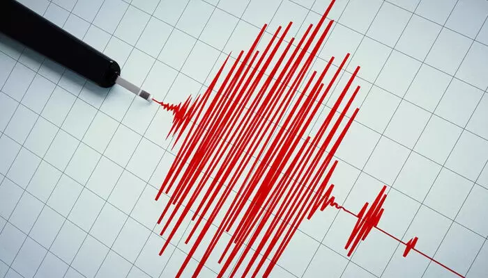 ജപ്പാനിലെ ഇവാതെയില് വന് ഭൂചലനം; റിക്ടര് സ്കെയിലില് 6.7 തീവ്രത രേഖപ്പെടുത്തി; സമുദ്രത്തിനടിയില് 10 കിമീ ആഴത്തില് പ്രഭവ കേന്ദ്രം; സുനാമി മുന്നറിയിപ്പ് ജപ്പാനിലെ ഇവാതെയില് വന് ഭൂചലനം; റിക്ടര് സ്കെയിലില് 6.7 തീവ്രത രേഖപ്പെടുത്തി; സമുദ്രത്തിനടിയില് 10 കിമീ ആഴത്തില് പ്രഭവ കേന്ദ്രം; സുനാമി മുന്നറിയിപ്പ്