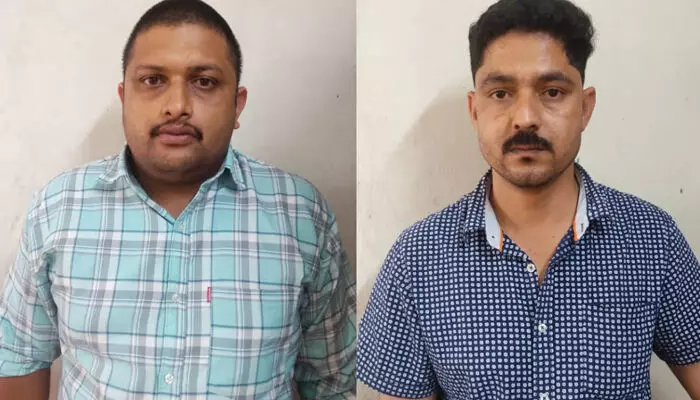 മുൻ വൈരാഗ്യം; ബീഫ് സ്റ്റാളിൽ അതിക്രമിച്ച് കയറി ജീവനക്കാരനെ ഇരുമ്പ് താഴ് കൊണ്ട് അടിച്ചു പരിക്കേൽപ്പിച്ചു; കാപ്പ കേസ് പ്രതിയടക്കം രണ്ട് പേർ അറസ്റ്റിൽ മുൻ വൈരാഗ്യം; ബീഫ് സ്റ്റാളിൽ അതിക്രമിച്ച് കയറി ജീവനക്കാരനെ ഇരുമ്പ് താഴ് കൊണ്ട് അടിച്ചു പരിക്കേൽപ്പിച്ചു; കാപ്പ കേസ് പ്രതിയടക്കം രണ്ട് പേർ അറസ്റ്റിൽ