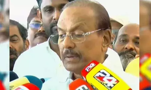 മലപ്പുറത്തെ യുഡിഎഫിലെ പ്രശ്നങ്ങള്‍ രമ്യമായി പരിഹരിക്കും; പൊന്‍മുണ്ടം അടക്കം എല്ലായിടത്തും സഖ്യമായി മത്സരിക്കും; സജീവമായി ചര്‍ച്ചകള്‍ നടക്കുന്നതായി പി കെ കുുഞ്ഞാലിക്കുട്ടി