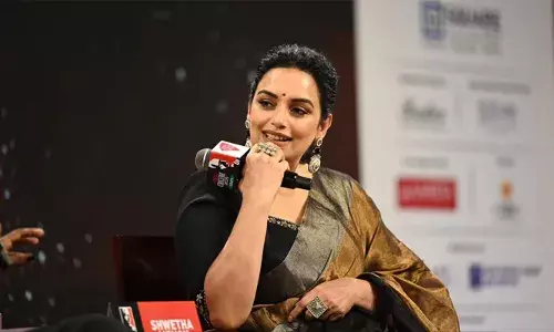 മാപ്പുപറച്ചിലായിട്ട് തോന്നുന്നില്ല, അത് അയാളുടെ ശരീരഭാഷയിൽനിന്ന് മനസ്സിലാക്കാം; സ്ത്രീകൾ ഗൗരിക്കൊപ്പമാണ്; യൂട്യൂബറിൽ നിന്നും പ്രതീക്ഷിക്കുന്ന ഖേദപ്രകടനം ഇങ്ങനെയല്ലെന്നും ശ്വേതാ മേനോൻ