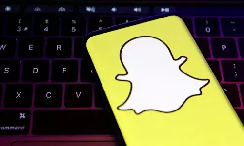 സ്നാപ്ചാറ്റിൽ ഇനി പെർപ്ലെക്സിറ്റി എ.ഐ; ഉപയോക്താക്കൾക്ക് ചാറ്റ്ബോട്ട് സേവനം ലഭ്യമാക്കാൻ കരാർ ഒപ്പിട്ട് കമ്പനികൾ