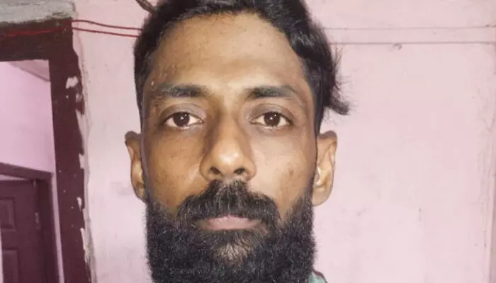 രഹസ്യ വിവരത്തിന്റെ അടിസ്ഥാനത്തിൽ ഇരച്ചെത്തിയ പോലീസ്; വാടക വീട്ടിൽ പരിശോധനയിൽ കൈയ്യോടെ പൊക്കി; സർവത്ര ലഹരിമയം; യുവാവ് അറസ്റ്റിൽ