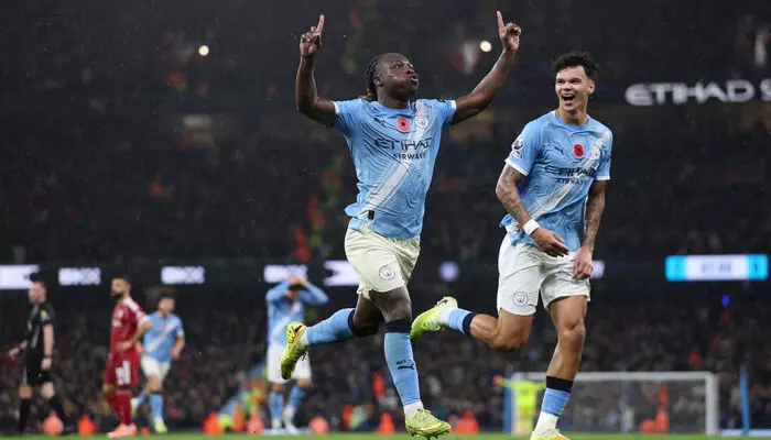 ഇംഗ്ലീഷ് പ്രീമിയർ ലീഗിൽ തോൽവി തുടർന്ന് ലിവർപൂൾ; മാഞ്ചസ്റ്റർ സിറ്റിയോട് പരാജയപ്പെട്ടത് എതിരില്ലാത്ത മൂന്ന് ഗോളുകൾക്ക്; പരിശീലകനായി 1000 മത്സരങ്ങൾ പൂർത്തിയാക്കി പെപ് ഗ്വാർഡിയോള ഇംഗ്ലീഷ് പ്രീമിയർ ലീഗിൽ തോൽവി തുടർന്ന് ലിവർപൂൾ; മാഞ്ചസ്റ്റർ സിറ്റിയോട് പരാജയപ്പെട്ടത് എതിരില്ലാത്ത മൂന്ന് ഗോളുകൾക്ക്; പരിശീലകനായി 1000 മത്സരങ്ങൾ പൂർത്തിയാക്കി പെപ് ഗ്വാർഡിയോള