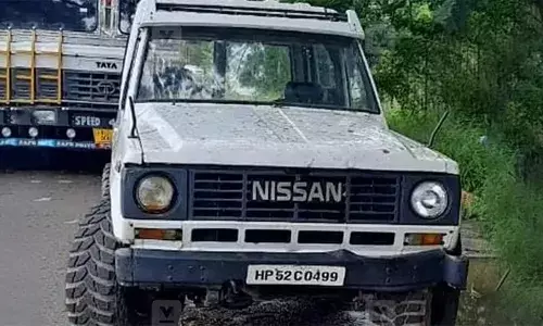 ഓപ്പറേഷന്‍ നുംഖോര്‍: ഭൂട്ടാനില്‍ നിന്നുള്ള ആഡംബര കാര്‍ മുക്കത്ത് വെച്ച് പിടികൂടി; റെയ്ഡില്‍ ഇതിനോടകം പിടികൂടിയത് നാല്‍പതോളം വാഹനങ്ങള്‍