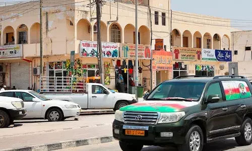 55-ാമത് ദേശീയ ദിനം; പൊതു അവധി പ്രഖ്യാപിച്ച് ഒമാൻ ഭരണാധികാരി; വാരാന്ത്യ അവധി ദിവസങ്ങളടക്കം നാല് ദിവസം തുടർച്ചയായി അവധി