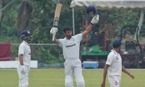 തകര്‍പ്പന്‍ സെഞ്ചുറിയുമായി ചിരാഗ് ജാനി;  സൗരാഷ്ട്ര മികച്ച ലീഡിലേക്ക്;  രഞ്ജി ട്രോഫിയില്‍ കേരളത്തിന്റെ വിജയപ്രതീക്ഷ മങ്ങുന്നു