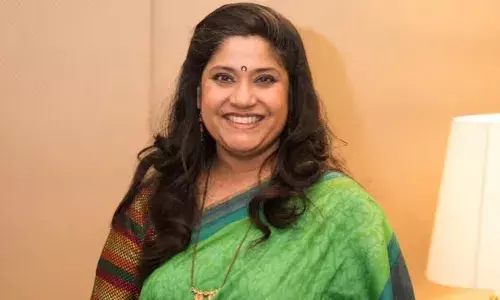 ഒരു ഓഫറുമായി നിർമാതാവ് വീട്ടിൽ വന്നു, കമ്പനിയുടെ ബ്രാൻഡ് അംബാസഡറാക്കാം..; മാസം തോറും കാശ് തരാം ഒരുമിച്ച് താമസിക്കണം; നോ പറഞ്ഞപ്പോൾ സംഭവിച്ചത്..; തുറന്ന് പറഞ്ഞ് രേണുക ഷഹാനെ