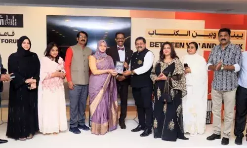 ഡോ.അമാനുല്ല വടക്കാങ്ങരയുടെ നൂറാമത് പുസ്തകം ഷാര്ജ അന്താരാഷ്ട്ര പുസ്തകോല്സവത്തില് പ്രകാശനം ചെയ്തു ഡോ.അമാനുല്ല വടക്കാങ്ങരയുടെ നൂറാമത് പുസ്തകം ഷാര്ജ അന്താരാഷ്ട്ര പുസ്തകോല്സവത്തില് പ്രകാശനം ചെയ്തു