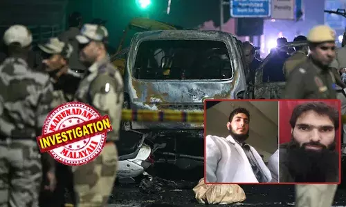 ഹരിയാനയിലെ ഫരീദാബാദില്‍ നിന്ന്  2,900 കിലോ സ്‌ഫോടക വസ്തുക്കള്‍ പിടിച്ചെടുത്തതിന് പിന്നാലെ ഡല്‍ഹിയില്‍ സ്‌ഫോടനം; ഡോക്ടര്‍മാരെ ആരും സംശയിക്കില്ലെന്ന ധാരണയില്‍ കഴിഞ്ഞ രണ്ട് ഡോക്ടര്‍മാര്‍ അകത്തായതിന് പിന്നാലെ പൊട്ടിത്തെറി; സ്‌ഫോടനം ഉണ്ടായ ഹ്യൂണ്ടായ് ഐ 20 കാര്‍ ഹരിയാന രജിസ്‌ട്രേഷന്‍; രജിസ്റ്റര്‍ ചെയ്ത ഉടമയെ കിട്ടിയെങ്കിലും നിലവിലെ ഉടമ കാണാമറയത്ത്