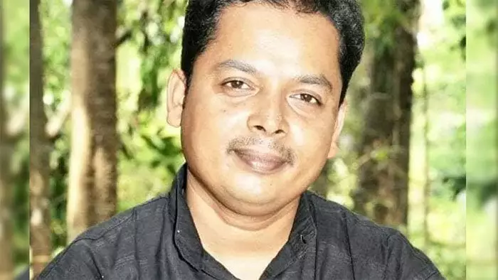 കലാമണ്ഡലത്തില്‍ വിദ്യാര്‍ഥിനികള്‍ക്ക് നേരെ ലൈംഗികാതിക്രമമെന്ന് പരാതി.; അധ്യാപകന്‍ ദേശമംഗലം കനകകുമാറിനെതിരെ കേസ്