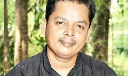 കലാമണ്ഡലത്തില്‍ വിദ്യാര്‍ഥിനികള്‍ക്ക് നേരെ ലൈംഗികാതിക്രമമെന്ന് പരാതി.; അധ്യാപകന്‍ ദേശമംഗലം കനകകുമാറിനെതിരെ കേസ്
