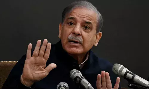 ഇസ്‌ലാമാബാദിലെ ചാവേര്‍ സ്‌ഫോടനം:  പാക്ക് താലിബാന്‍ ഉത്തരവാദിത്തമേറ്റെടുത്തിട്ടും ഇന്ത്യയെ കുറ്റപ്പെടുത്തി പാക്ക് പ്രധാനമന്ത്രി