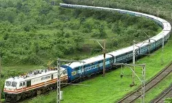 അഞ്ച് വയസില്‍ താഴെയുള്ള കുട്ടികള്‍ക്ക് ട്രെയിനില്‍ സൗജന്യമായി യാത്ര; വ്യക്തത വരുത്തി റെയില്‍വേ