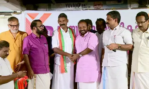 കൊച്ചി കോര്‍പറേഷന്‍ സീറ്റ് വിഭജനത്തില്‍ എന്‍ഡിഎയില്‍ ഭിന്നത രൂക്ഷം;  ബിഡിജെഎസ് വിട്ടുനില്‍ക്കുന്നു; ഹിജാബ് വിവാദം ഉണ്ടായ സ്‌കൂളിലെ പിടിഎ പ്രസിഡന്റും സ്ഥാനാര്‍ഥി