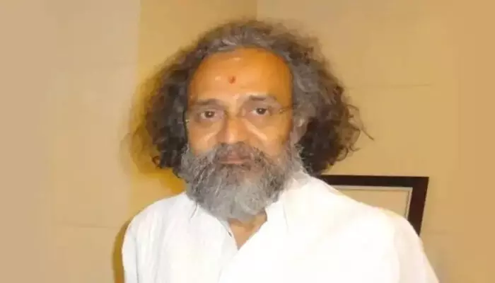 പ്രമുഖ കലാസംവിധായകന്‍ തോട്ടാതരണിക്ക് ഷെവലിയര്‍ പുരസ്‌കാരം; ഫ്രഞ്ച് ഗവണ്‍മെന്റിന്റെ ഉന്നത പുരസ്‌ക്കാരം സ്വന്തമാക്കിയത് മലയാളവും ഇംഗ്ലീഷും അടക്കം നൂറോളം സിനിമകള്‍ക്ക് കലാസംവിധാനം നിര്‍വ്വഹിച്ച പ്രതിഭ