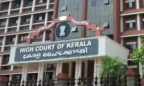 എസ്ഐആര്‍ ഹര്‍ജികള്‍ സുപ്രീംകോടതിയുടെ പരിഗണനയിലുള്ള സാഹചര്യത്തില്‍ അവിടെ സമീപിച്ചുകൂടേ എന്ന് ഹൈക്കോടതി വാക്കാല്‍ ആരാഞ്ഞു; സ്‌റ്റേ നല്‍കിയില്ല; അന്തിമ വിധി നാളെ