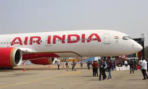 ബോംബ് ഭീഷണി ലഭിച്ചതിനെത്തുടർന്ന് കനത്ത സുരക്ഷാ ജാഗ്രത; പരിശോധനയിൽ സന്ദേശം വ്യാജമെന്ന് സ്ഥിരീകരണം; എയർ ഇന്ത്യ വിമാനം ഡൽഹിയിൽ സുരക്ഷിതമായി ഇറക്കി