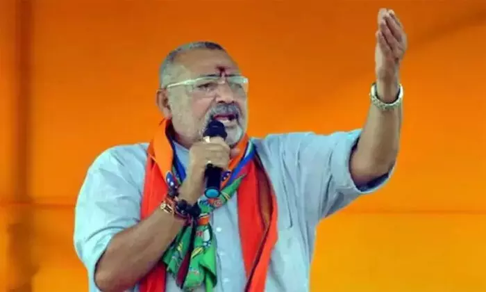 ബിഹാറിലെ യുവജനം പ്രബുദ്ധരാണ്, വികസനത്തിന്റെ വിജയമാണിത്, നമ്മള് ബിഹാര് ജയിച്ചു, ഇനി ബംഗാളിന്റെ സമയമാണ്; എന്.ഡി.എ ലീഡിനു പിന്നാലെ ഗിരിരാജ് സിങ് ബിഹാറിലെ യുവജനം പ്രബുദ്ധരാണ്, വികസനത്തിന്റെ വിജയമാണിത്, നമ്മള് ബിഹാര് ജയിച്ചു, ഇനി ബംഗാളിന്റെ സമയമാണ്; എന്.ഡി.എ ലീഡിനു പിന്നാലെ ഗിരിരാജ് സിങ്