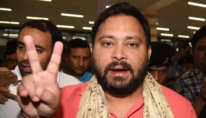 എന്‍ഡിഎ കൊടുങ്കാറ്റില്‍ ആദ്യം ആടിയുലഞ്ഞു; അന്തിമഘട്ടത്തില്‍ തിരിച്ചുവരവ്; കുടുംബത്തിന്റെ ശക്തികേന്ദ്രത്തില്‍ തേജസ്വിക്ക് നിറം മങ്ങിയ ജയം;  കഴിഞ്ഞ തവണ 38000ല്‍ പരം വോട്ടുകള്‍ക്ക് ജയിച്ച രഘോപുരില്‍ ഭൂരിപക്ഷം 14,000ല്‍ പരം വോട്ടുകള്‍ മാത്രം