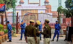 ചെങ്കോട്ട സ്‌ഫോടന കേസില്‍ ഒരു ഡോക്ടര്‍ കൂടി അറസ്റ്റില്‍;  രജിസ്‌ട്രേഷന്‍ റദ്ദാക്കി ദേശീയ മെഡിക്കല്‍ കമ്മീഷന്‍