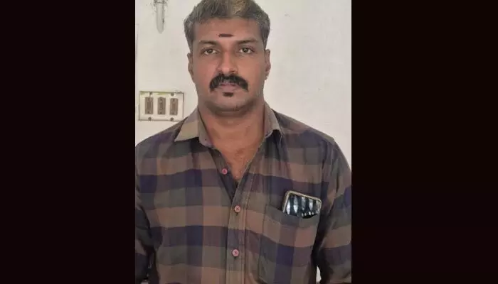 യുവാവിനെ കമ്പിവടി കൊണ്ട് തലയ്ക്കടിച്ച് കൊലപ്പെടുത്താന് ശ്രമം: പ്രതിക്ക് 14 വര്ഷം കഠിനതടവ് യുവാവിനെ കമ്പിവടി കൊണ്ട് തലയ്ക്കടിച്ച് കൊലപ്പെടുത്താന് ശ്രമം: പ്രതിക്ക് 14 വര്ഷം കഠിനതടവ്