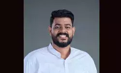 ട്വന്റി ട്വന്റി ലോക്സഭാ സ്ഥാനാര്ഥി കോണ്ഗ്രസില്; കൊച്ചി കോര്പറേഷനില് രവിപുരത്ത് മത്സരിക്കും; കളത്തിലിറങ്ങിയത് ഹൈബി ഈഡനെതിരെ ട്വന്റി ട്വന്റി സ്ഥാനാര്ഥിയായിരുന്ന ആന്റണി ജൂഡി ട്വന്റി ട്വന്റി ലോക്സഭാ സ്ഥാനാര്ഥി കോണ്ഗ്രസില്; കൊച്ചി കോര്പറേഷനില് രവിപുരത്ത് മത്സരിക്കും; കളത്തിലിറങ്ങിയത് ഹൈബി ഈഡനെതിരെ ട്വന്റി ട്വന്റി സ്ഥാനാര്ഥിയായിരുന്ന ആന്റണി ജൂഡി