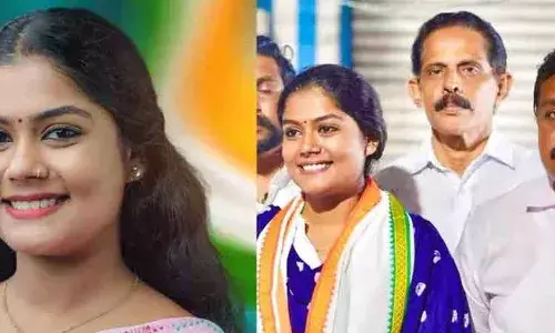 വൈഷ്ണ സുരേഷിന്റെ പേര് വോട്ടര്‍ പട്ടികയില്‍ നിന്ന് തിരഞ്ഞെടുപ്പ് കമ്മിഷന്‍ നീക്കി; മുട്ടട വാര്‍ഡില്‍ കോണ്‍ഗ്രസിന് തിരിച്ചടി