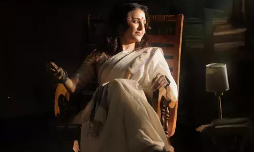 ചിലർ ഓർമ്മകളായി നമ്മുടെ ജീവിതത്തിലേക്ക് കടന്നുവരുന്നു..; മഞ്ജു വാര്യർ രഞ്ജിത്ത് ചിത്രം ആരോ പുതിയ പോസ്റ്റർ പുറത്തിറങ്ങി ചിലർ ഓർമ്മകളായി നമ്മുടെ ജീവിതത്തിലേക്ക് കടന്നുവരുന്നു..; മഞ്ജു വാര്യർ രഞ്ജിത്ത് ചിത്രം ആരോ പുതിയ പോസ്റ്റർ പുറത്തിറങ്ങി