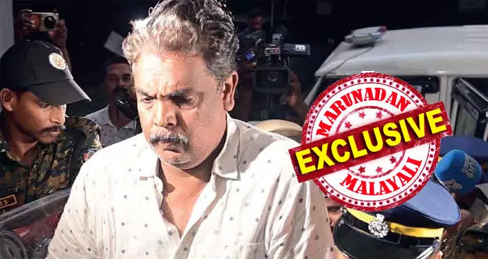 വാസുവിനും സുധീഷ് കുമാറിനുമൊപ്പം ചേര്ന്ന് സ്ത്രീ പ്രവേശനം ഉറപ്പാക്കിയത് മുരാരിയെന്ന സത്യം ഒടുവില് പെരുന്നയ്ക്കും ബോധ്യപ്പെട്ടു; മണിച്ചേട്ടനെ പാലമാക്കി മുന്നേറിയ പെരുന്നക്കാരന് ജയില് മോചനം എന്നെന്ന് ആര്ക്കും അറിയില്ല; എന് എസ് എസ് ആസ്ഥാനത്തെ ജോലിയില് ഭാര്യയ്ക്ക് നിര്ബന്ധിത അവധി; സ്വര്ണ്ണ കൊള്ളയില് ആ തേക്ക് കൊട്ടാരത്തിലെ രണ്ടു പേര്ക്കും ജോലി നഷ്ടം! വാസുവിനും സുധീഷ് കുമാറിനുമൊപ്പം ചേര്ന്ന് സ്ത്രീ പ്രവേശനം ഉറപ്പാക്കിയത് മുരാരിയെന്ന സത്യം ഒടുവില് പെരുന്നയ്ക്കും ബോധ്യപ്പെട്ടു; മണിച്ചേട്ടനെ പാലമാക്കി മുന്നേറിയ പെരുന്നക്കാരന് ജയില് മോചനം എന്നെന്ന് ആര്ക്കും അറിയില്ല; എന് എസ് എസ് ആസ്ഥാനത്തെ ജോലിയില് ഭാര്യയ്ക്ക് നിര്ബന്ധിത അവധി; സ്വര്ണ്ണ കൊള്ളയില് ആ തേക്ക് കൊട്ടാരത്തിലെ രണ്ടു പേര്ക്കും ജോലി നഷ്ടം!