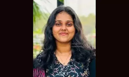 സ്‌കൂട്ടിയും ബുള്ളറ്റും കൂട്ടിയിടിച്ച് ചികിത്സയിലായിരുന്ന വിദ്യാര്‍ത്ഥിനി മരിച്ചു; മരണമടഞ്ഞത് കണ്ണൂരിലെ മണ്ടൂര്‍ സ്വദേശിനി മാളവിക
