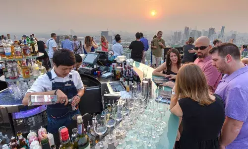 ബിസിനസിനെ തന്നെ കാര്യമായി ബാധിക്കുമോ എന്ന പേടി; വിനോദസഞ്ചാരികൾക്ക് ഭയങ്കര കൺഫ്യൂഷൻ; ആ തീരുമാനം പുന:പരിശോധിക്കാൻ തായ്ലാൻഡ് സർക്കാർ