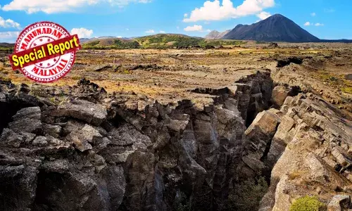 ഇന്ത്യന്‍ ടെക്‌റ്റോണിക് പ്ലേറ്റ് ടിബറ്റിനടിയില്‍ രണ്ടായി പിളരുന്നു; ചൂടില്‍ ഐസ്‌ക്രീം ഉരുകുന്നത് പോലെ, ഉരുകി ദുര്‍ബലമാകുന്നുവെന്ന് ശാസ്ത്രജ്ഞര്‍; ഹിമാലയസാനുക്കള്‍ക്ക് ഉയരം കൂടുന്നു; ഭാവിയില്‍ വന്‍ഭൂകമ്പങ്ങള്‍ക്ക് സാധ്യത; കാത്തിരിക്കുന്ന അപകടങ്ങളെ കുറിച്ച് മുന്നറിയിപ്പ് നല്‍കി പുതിയ പഠനം