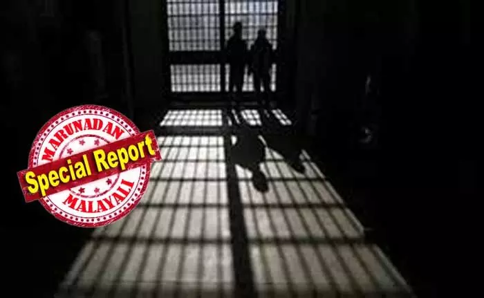 മണ്ണ് ഖനനത്തിന്റെ പേരില് നിര്മാണ തൊഴിലാളിയെ കസ്റ്റഡിയിലെടുത്തു എസ്.ഐ മര്ദ്ദിച്ച സംഭവം; സര്ക്കാര് ഒരു ലക്ഷം രൂപ നഷ്ടപരിഹാരം നല്കണമെന്ന് മനുഷ്യാവകാശ കമ്മീഷന്റെ ഉത്തരവ്; തുക സര്ക്കാര് നല്കിയ ശേഷം എസ്.ഐയില് നിന്നും ഈടാക്കാമെന്നും മനുഷ്യാവകാശ കമ്മീഷന് ഉത്തരവില് മണ്ണ് ഖനനത്തിന്റെ പേരില് നിര്മാണ തൊഴിലാളിയെ കസ്റ്റഡിയിലെടുത്തു എസ്.ഐ മര്ദ്ദിച്ച സംഭവം; സര്ക്കാര് ഒരു ലക്ഷം രൂപ നഷ്ടപരിഹാരം നല്കണമെന്ന് മനുഷ്യാവകാശ കമ്മീഷന്റെ ഉത്തരവ്; തുക സര്ക്കാര് നല്കിയ ശേഷം എസ്.ഐയില് നിന്നും ഈടാക്കാമെന്നും മനുഷ്യാവകാശ കമ്മീഷന് ഉത്തരവില്