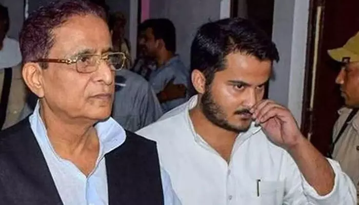 വ്യത്യസ്ത ജനന തീയതിയിലുള്ള രണ്ട് പാന് കാര്ഡുകള്; സമാജ്വാദി പാര്ട്ടി നേതാവ് അസം ഖാനും മകനും ഏഴ് വര്ഷം തടവ് വ്യത്യസ്ത ജനന തീയതിയിലുള്ള രണ്ട് പാന് കാര്ഡുകള്; സമാജ്വാദി പാര്ട്ടി നേതാവ് അസം ഖാനും മകനും ഏഴ് വര്ഷം തടവ്