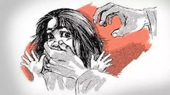 കര്‍ണാടകയില്‍ ജ്യൂസില്‍ മയക്കുമരുന്ന് കലര്‍ത്തി കൂട്ടബലാത്സംഗം;  ഹോം ഗാര്‍ഡിന്റെ പരാതിയില്‍ നാല് പേര്‍ അറസ്റ്റില്‍