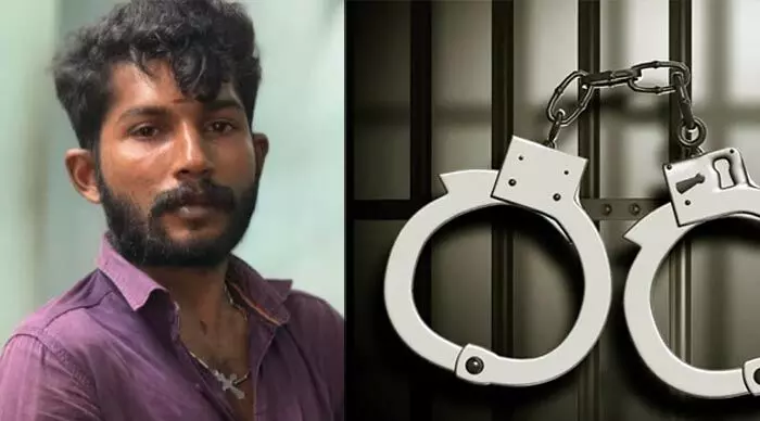 പ്രണയം നടിച്ചു വശത്താക്കി; വീട്ടില് ആരുമില്ലാത്തപ്പോള് അതിക്രമിച്ചു കയറി പീഡനം; പതിനേഴുകാരിയെ പല തവണ പീഡിപ്പിച്ച കേസില് നിരവധി ക്രിമിനല് കേസുകളിലെ പ്രതി അറസ്റ്റില് പ്രണയം നടിച്ചു വശത്താക്കി; വീട്ടില് ആരുമില്ലാത്തപ്പോള് അതിക്രമിച്ചു കയറി പീഡനം; പതിനേഴുകാരിയെ പല തവണ പീഡിപ്പിച്ച കേസില് നിരവധി ക്രിമിനല് കേസുകളിലെ പ്രതി അറസ്റ്റില്
